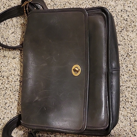 Coach Leather Purse - Picture 11 of 12